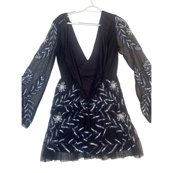 Nasty Gal Black Sequin Embellished Mesh Bell Sleeve Mini Dress size 6 - Picture 3 of 5